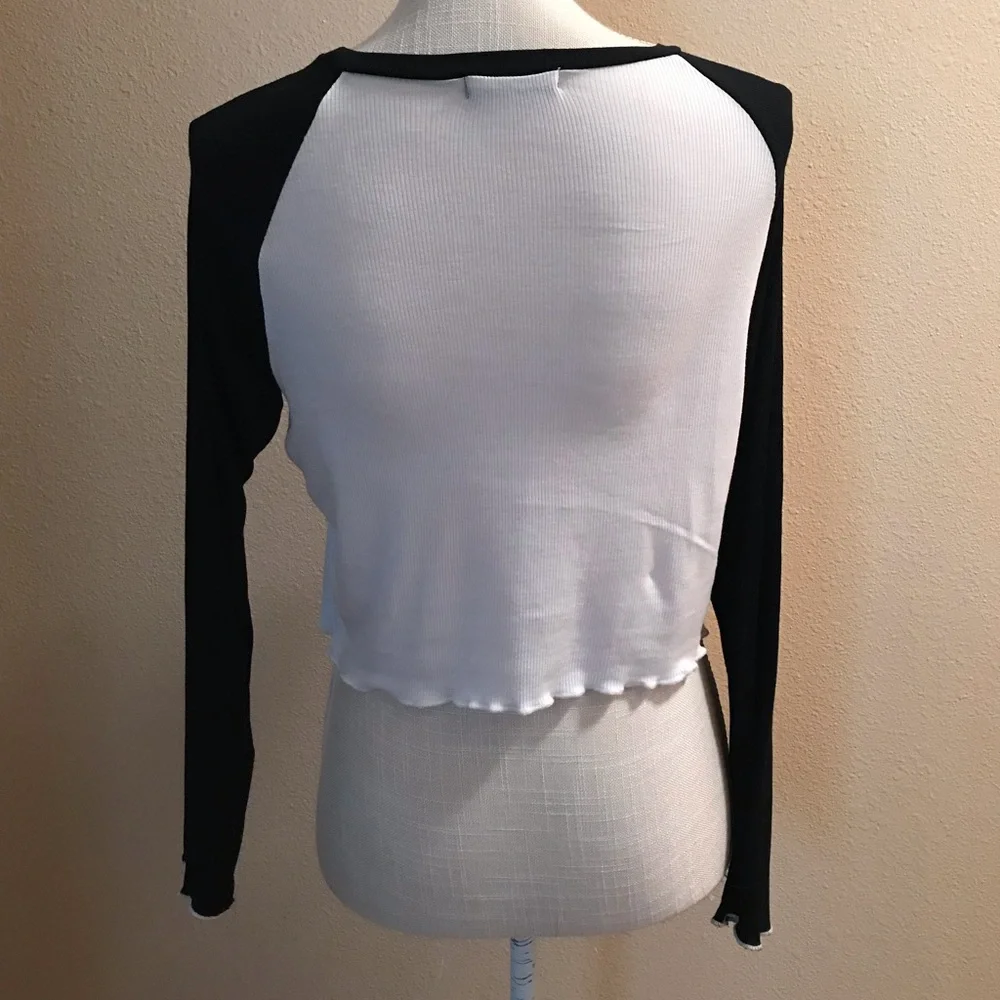Angel long sleeve crop crewneck lettuce hem white and black top - Picture 2 of 3